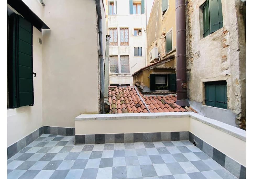 Sweet Time Venice, Luxury San Marco Frezzaria Apt! Εξωτερικό φωτογραφία
