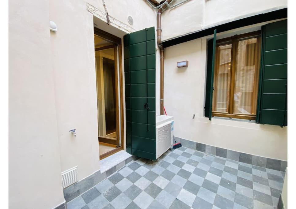 Sweet Time Venice, Luxury San Marco Frezzaria Apt! Εξωτερικό φωτογραφία